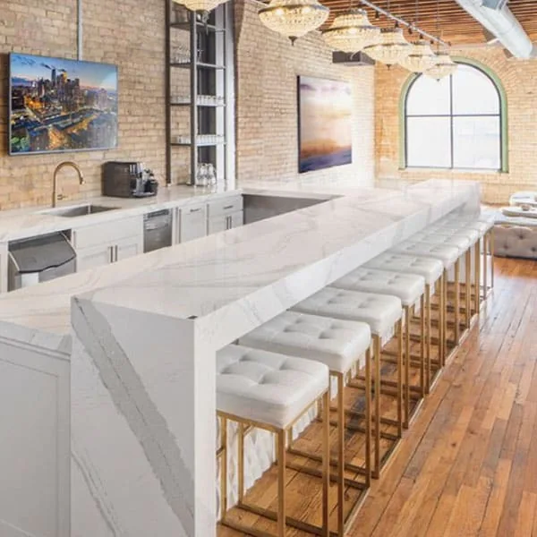 Marble-effect solid surface counter in a hospitality interior